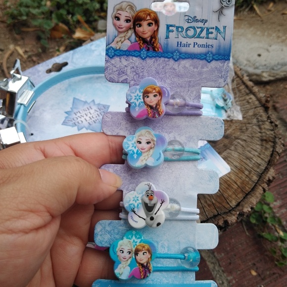 Frozen Hair Accessory bundle - Picture 7 of 8